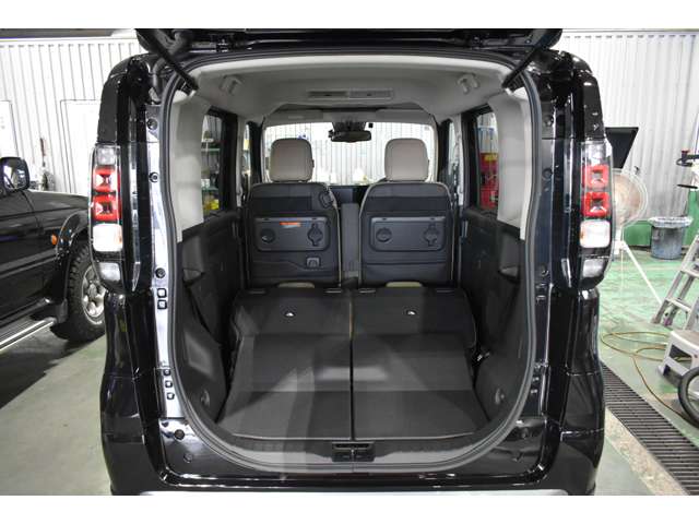 Mitsubishi Delica Mini 11