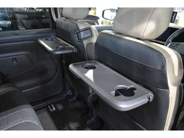 Mitsubishi Delica Mini 9