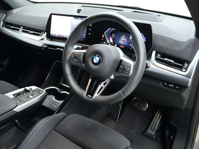 BMW X2 4