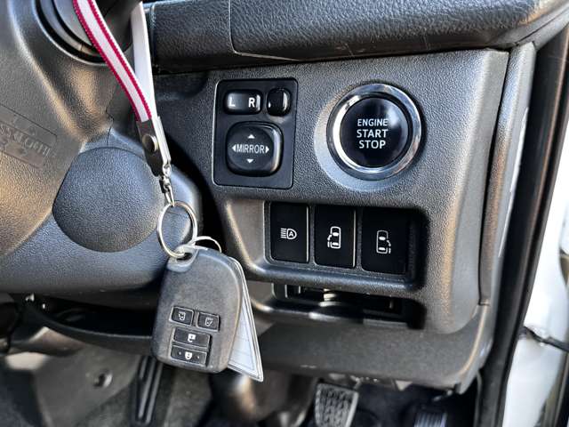Toyota Hiace Van 12