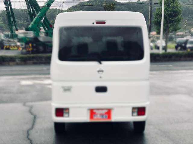 Nissan NV100 Clipper 6