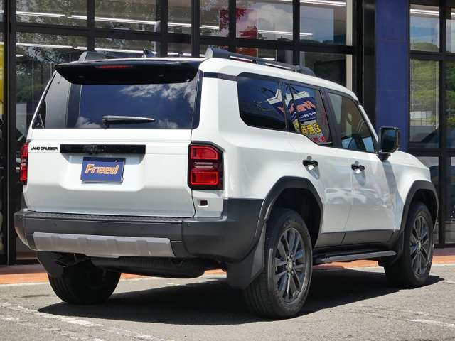 Toyota Land Cruiser 250 2
