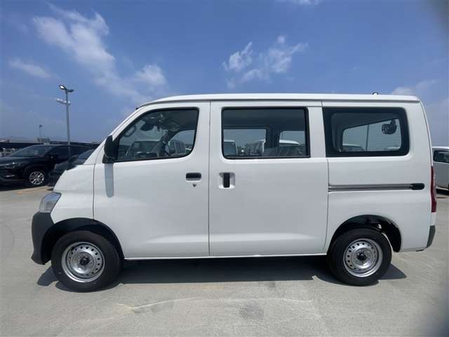 Toyota Town Ace Van 3