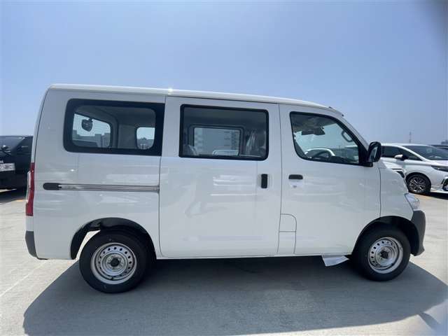 Toyota Town Ace Van 4