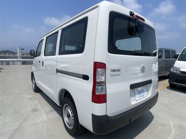 Toyota Town Ace Van 5
