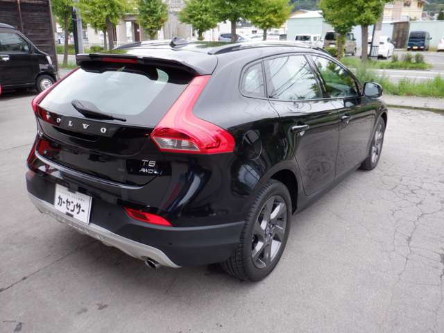 Volvo V40 Cross Country 4