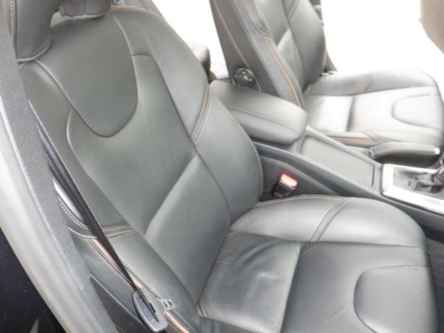 Volvo V40 Cross Country 8
