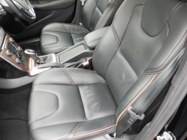 Volvo V40 Cross Country 9