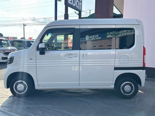 Honda N-VAN 8