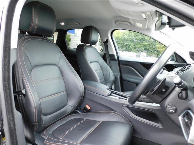 Jaguar F-Pace 5