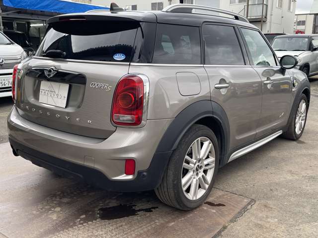 MINI Crossover 12