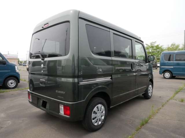 Suzuki Every 12