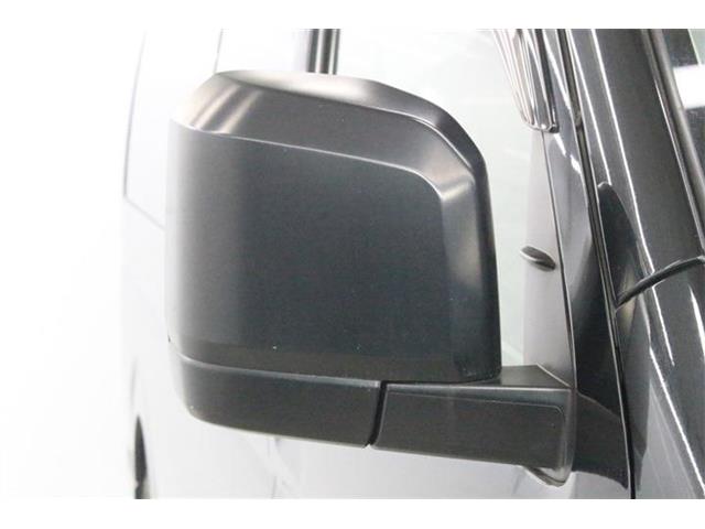 Toyota Hiace Van 11