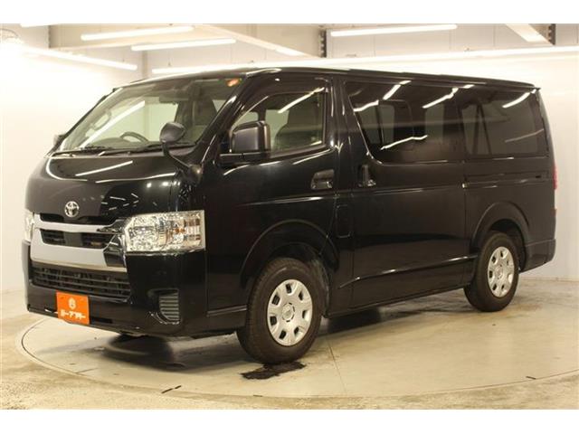 Toyota Hiace Van 10