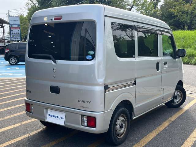 Suzuki Every 8