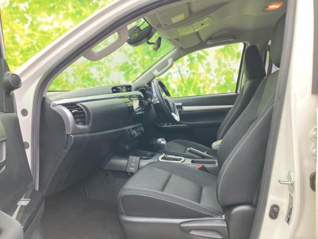 Toyota Hilux 8