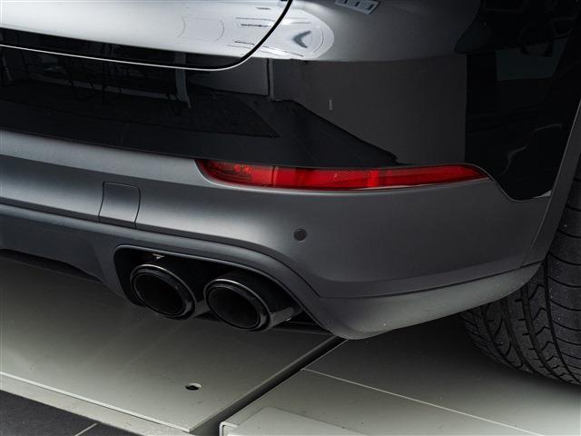 Porsche Cayenne 11