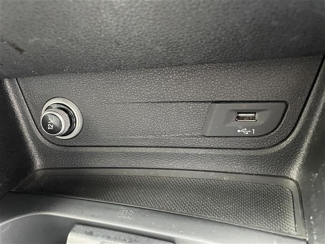 Audi Q2 12