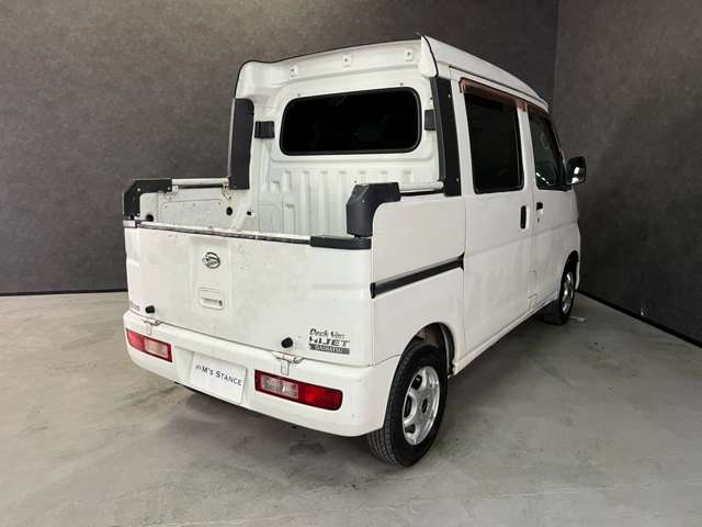 Daihatsu Hijet Deck Van 9