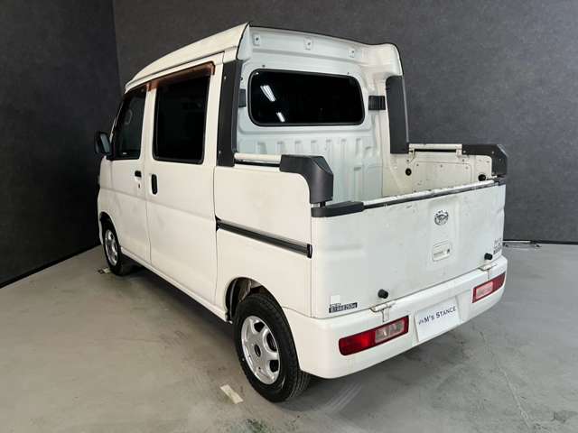 Daihatsu Hijet Deck Van 10