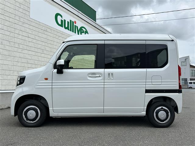 Honda N-VAN 8