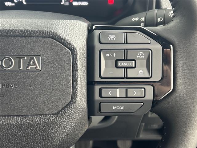 Toyota Land Cruiser FJ 11