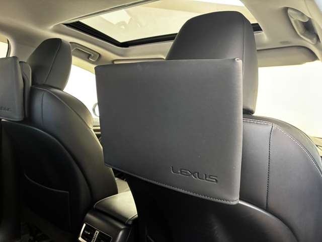 Lexus RX 7