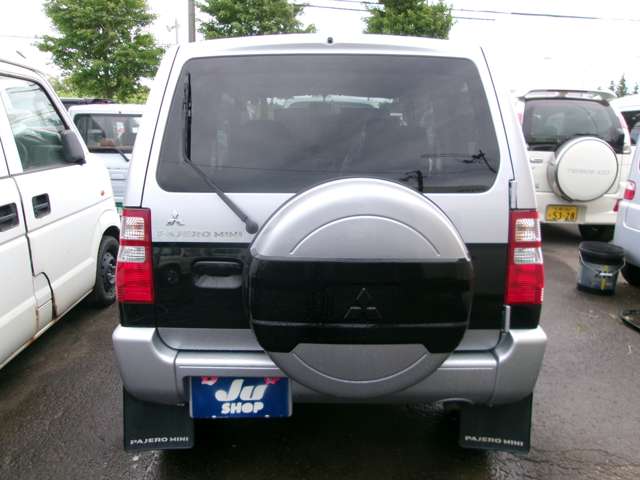 Mitsubishi Pajero Mini 9