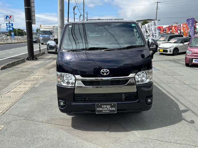 Toyota Hiace Van 3