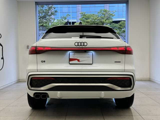 Audi Q5 Sportback 8