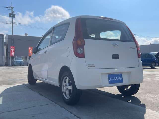 Daihatsu Mira 5