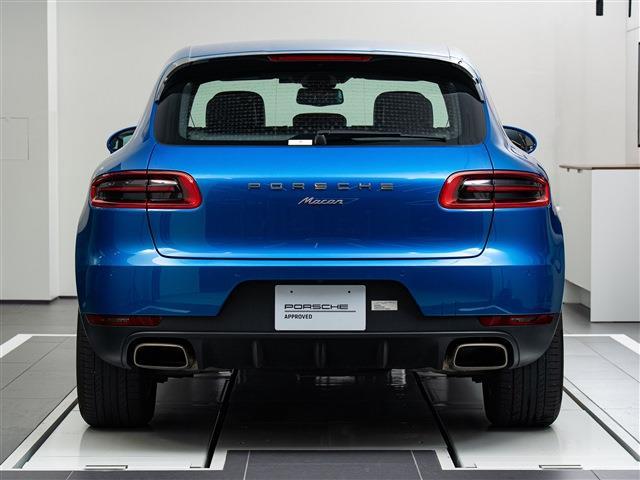 Porsche Macan 4