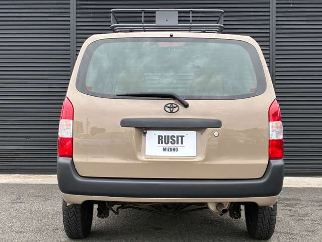 Toyota Probox Van 11
