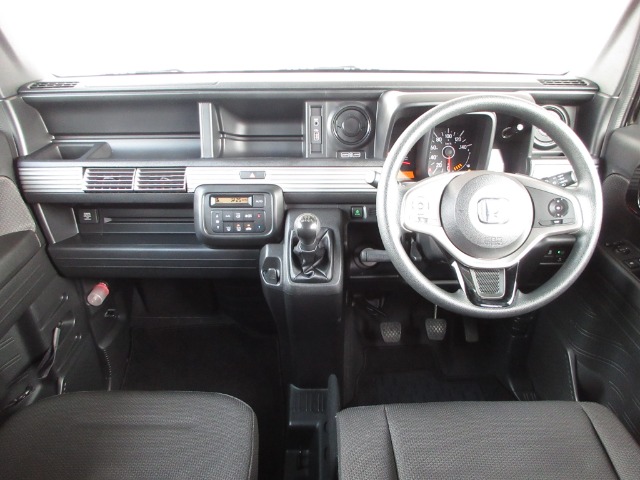 Honda N-VAN 8