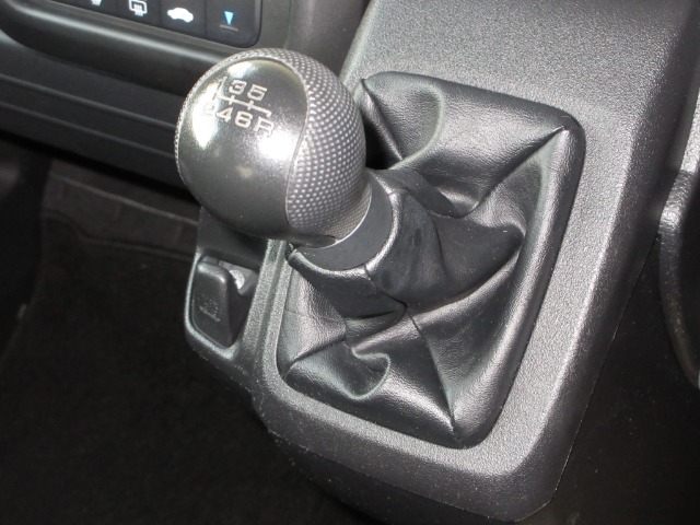Honda N-VAN 9