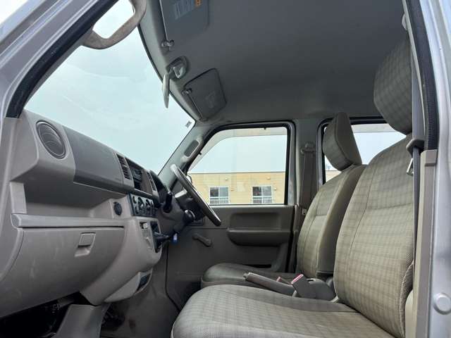Nissan NV100 Clipper 9