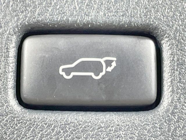 Lexus NX 8