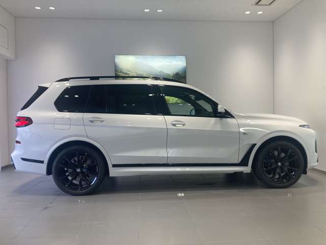 BMW X7 9