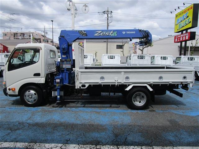 Hino Dutro 4