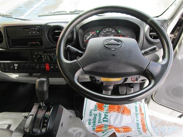 Hino Dutro 10