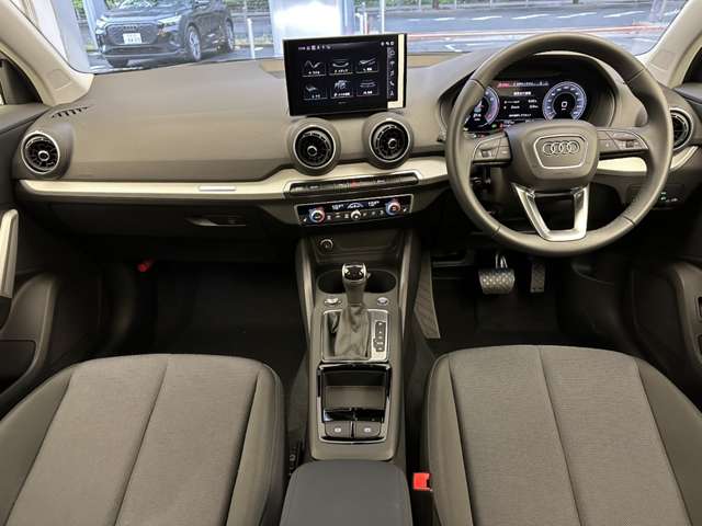 Audi Q2 3