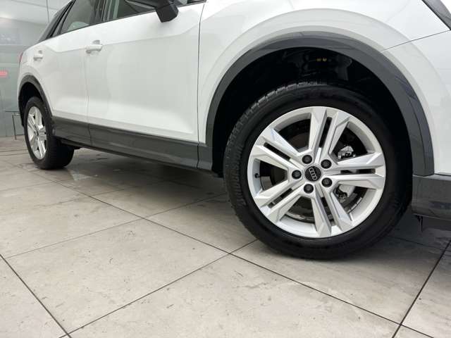 Audi Q2 10
