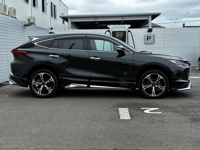 Toyota Harrier 4