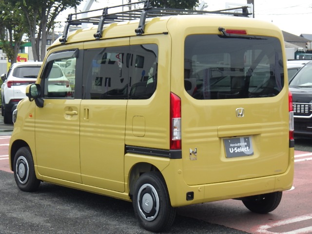 Honda N-VAN 12