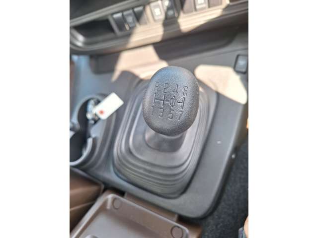 Isuzu Giga 9