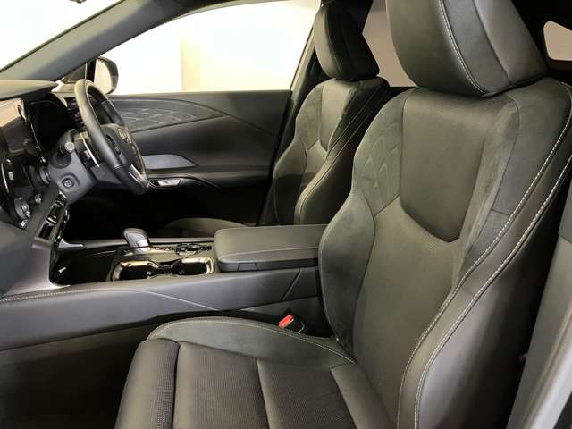 Lexus RX 6