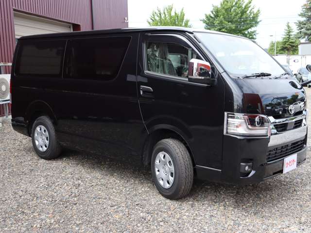 Toyota Hiace Van 3