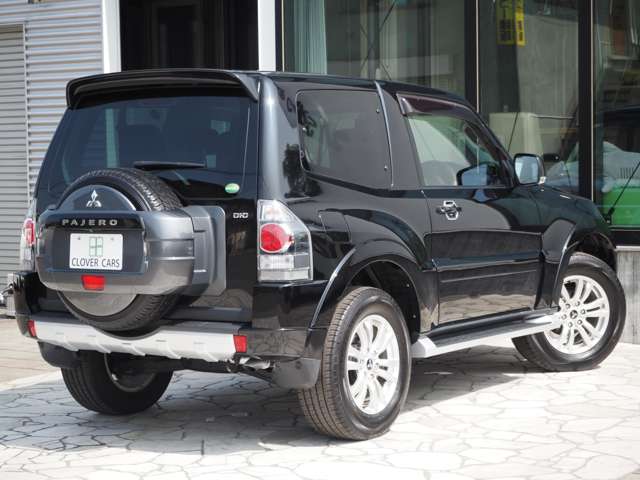 Mitsubishi Pajero 12