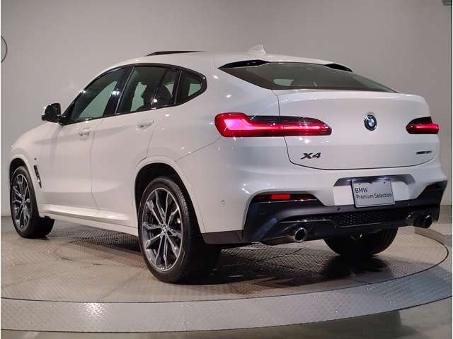 BMW X4 8
