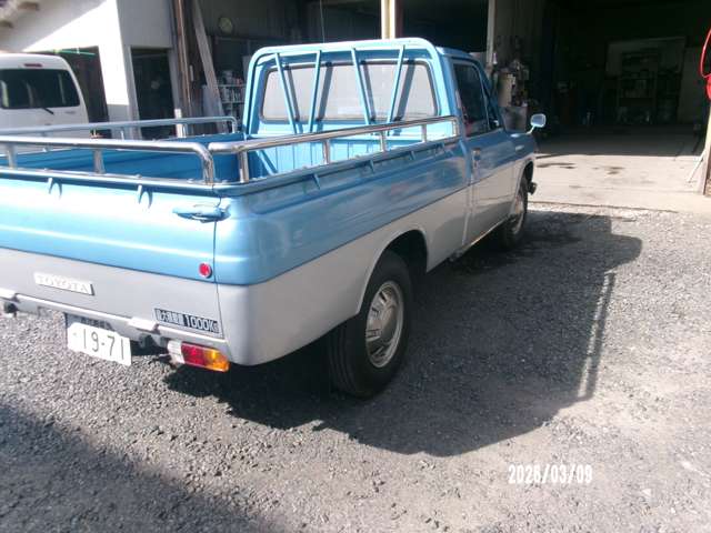 Toyota Hilux 6